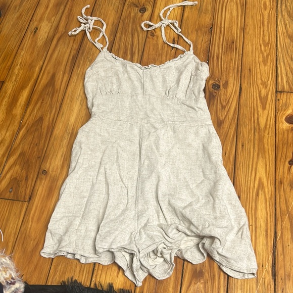 romper - Picture 1 of 3